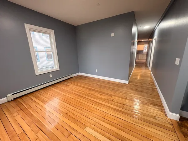 $2,950 | 25 Central Square, Unit 2, Brockton, MA 02301