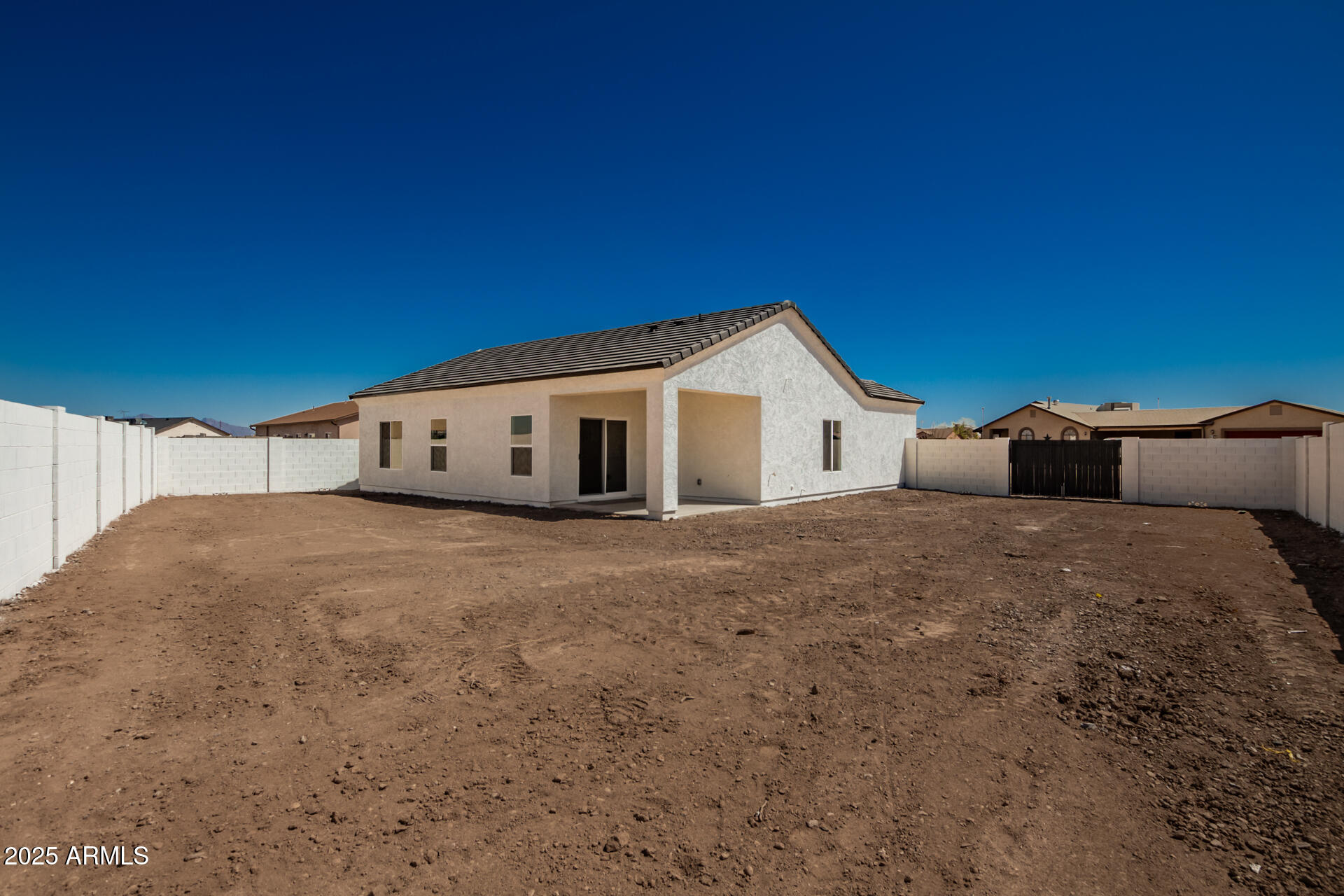15220 South Diablo Road Arizona City, AZ 85123 - Photo 28 of 32 a view of a house with backyard