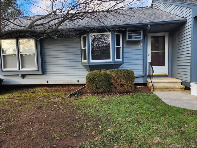 $1,350 | 1 Abbott Road, Unit 167, Ellington, CT 06029