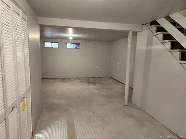 $1,350 | 1 Abbott Road, Unit 167, Ellington, CT 06029