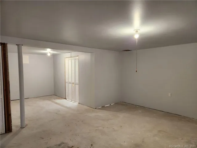 $1,350 | 1 Abbott Road, Unit 167, Ellington, CT 06029