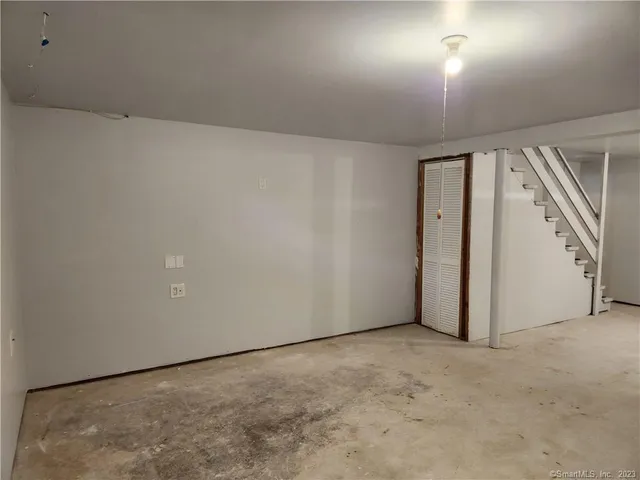 $1,350 | 1 Abbott Road, Unit 167, Ellington, CT 06029