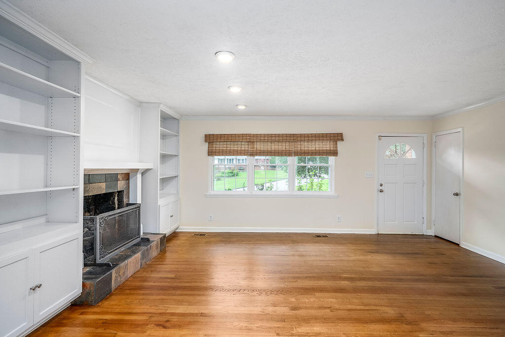 1002 Valley Road Aiken, SC 29801 - Photo 4 of 50 Gallery Image 4