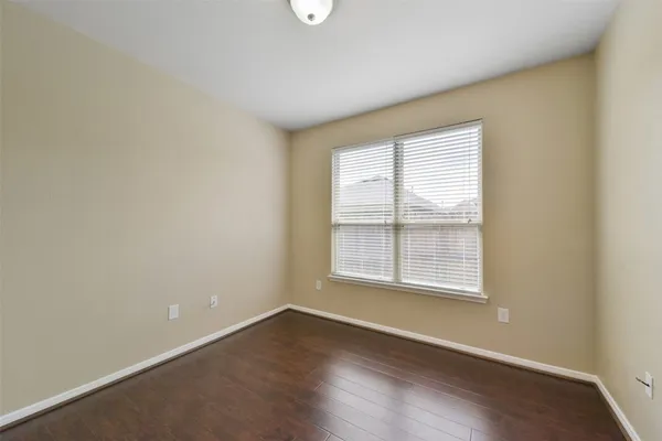 $2,300 | 13515 Smith Lake Lane, Houston, TX 77044