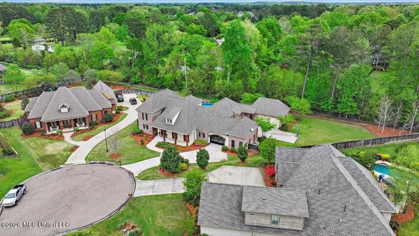 $975,500 | 204 St Charlotte Cove, Madison, MS 39110