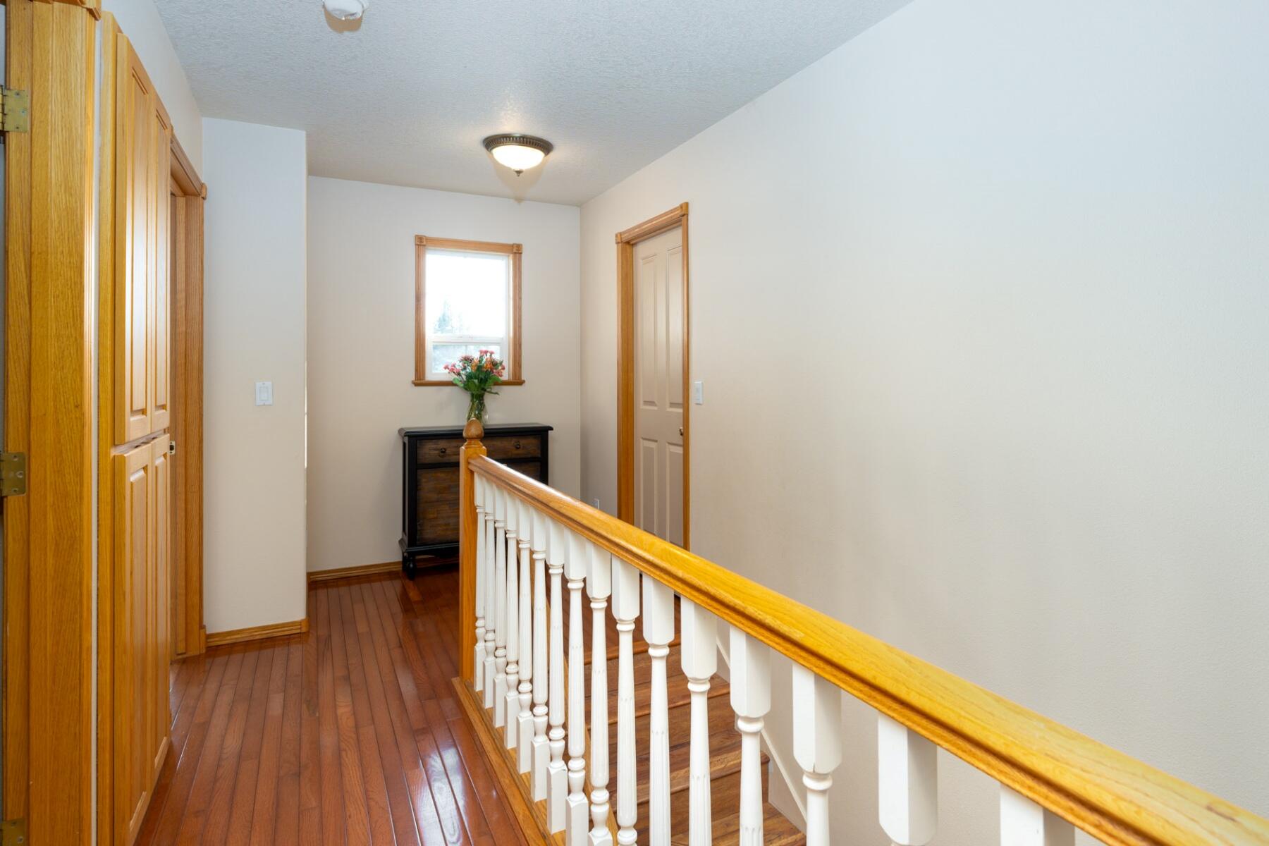 22122 Neff Road Bend, OR 97701 - Photo 33 of 65 batch_12-upstairs-landing