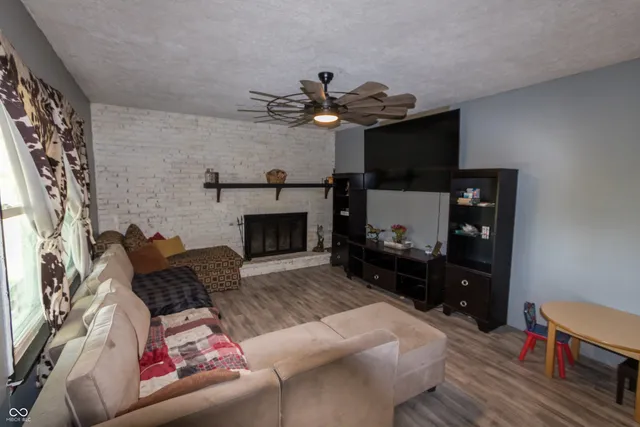 $229,000 | 863 South 450 East, Franklin, IN 46131