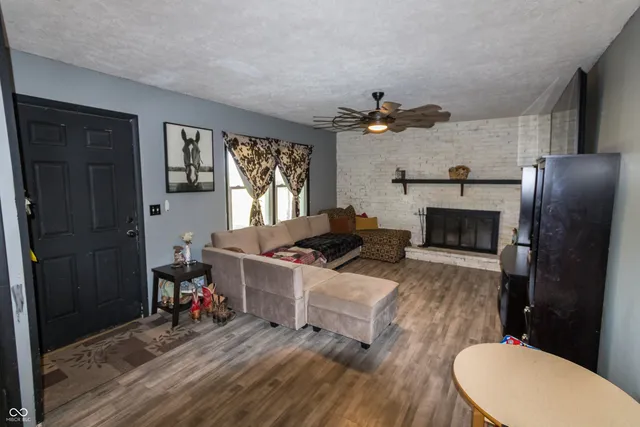 $229,000 | 863 South 450 East, Franklin, IN 46131