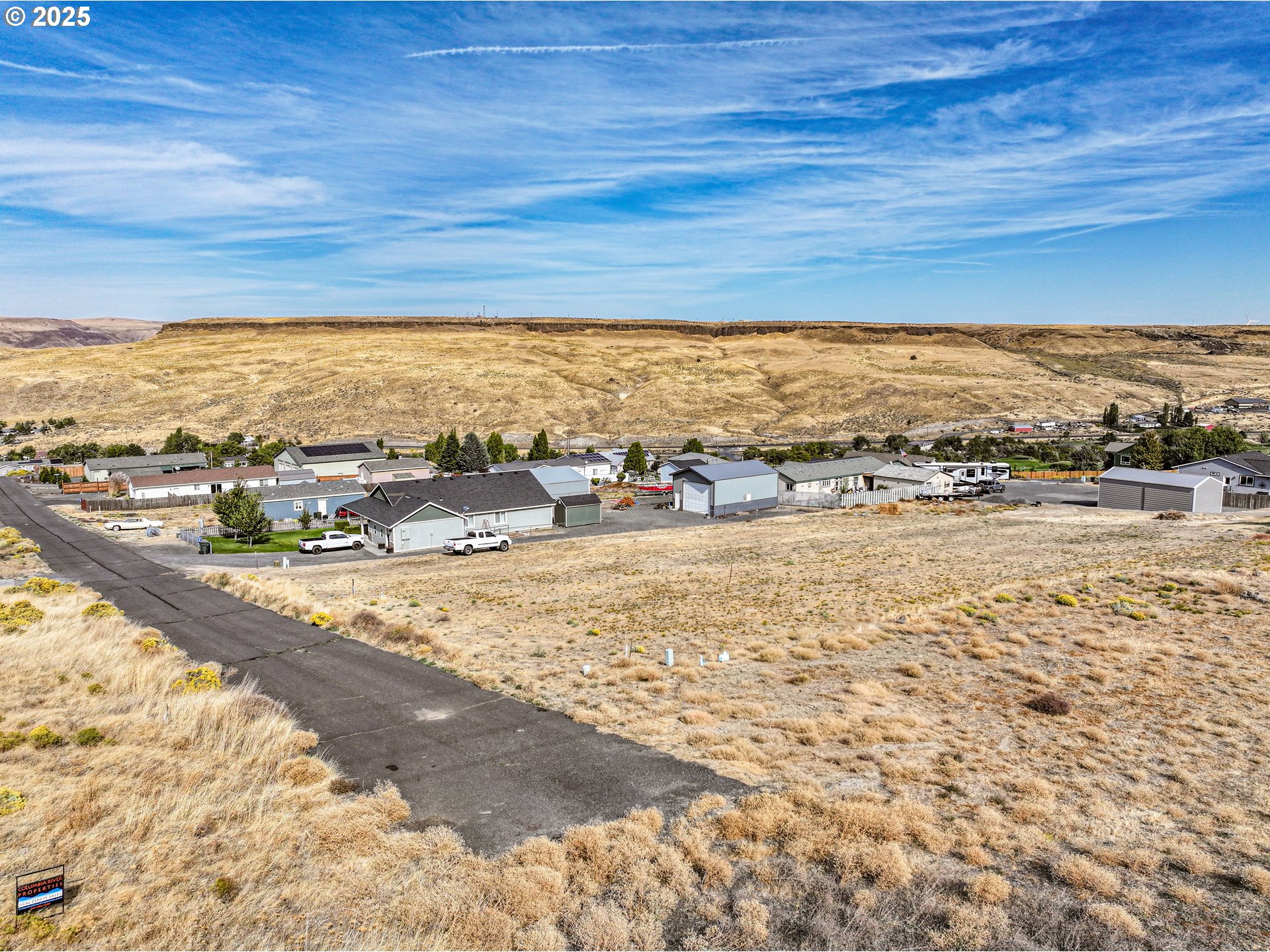 1390 Childers Road Arlington, OR 97812 - Photo 8 of 9 a view of an ocean
