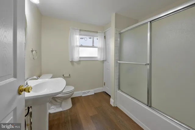 $1 | 244 Pomona Avenue, Glassboro, NJ 08028