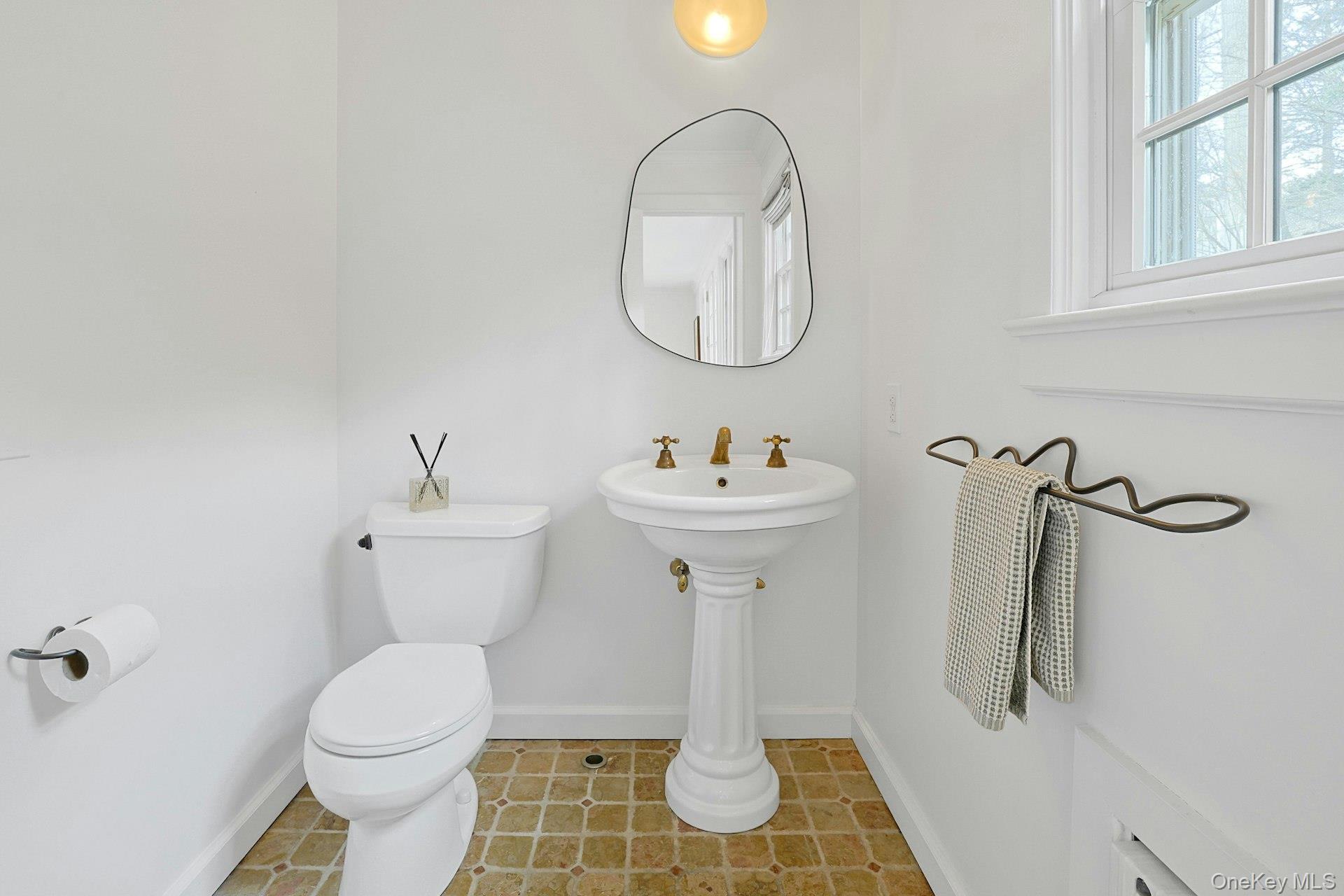 21 Tisdale Road Scarsdale, NY 10583 - Photo 16 of 40 First level powder room.