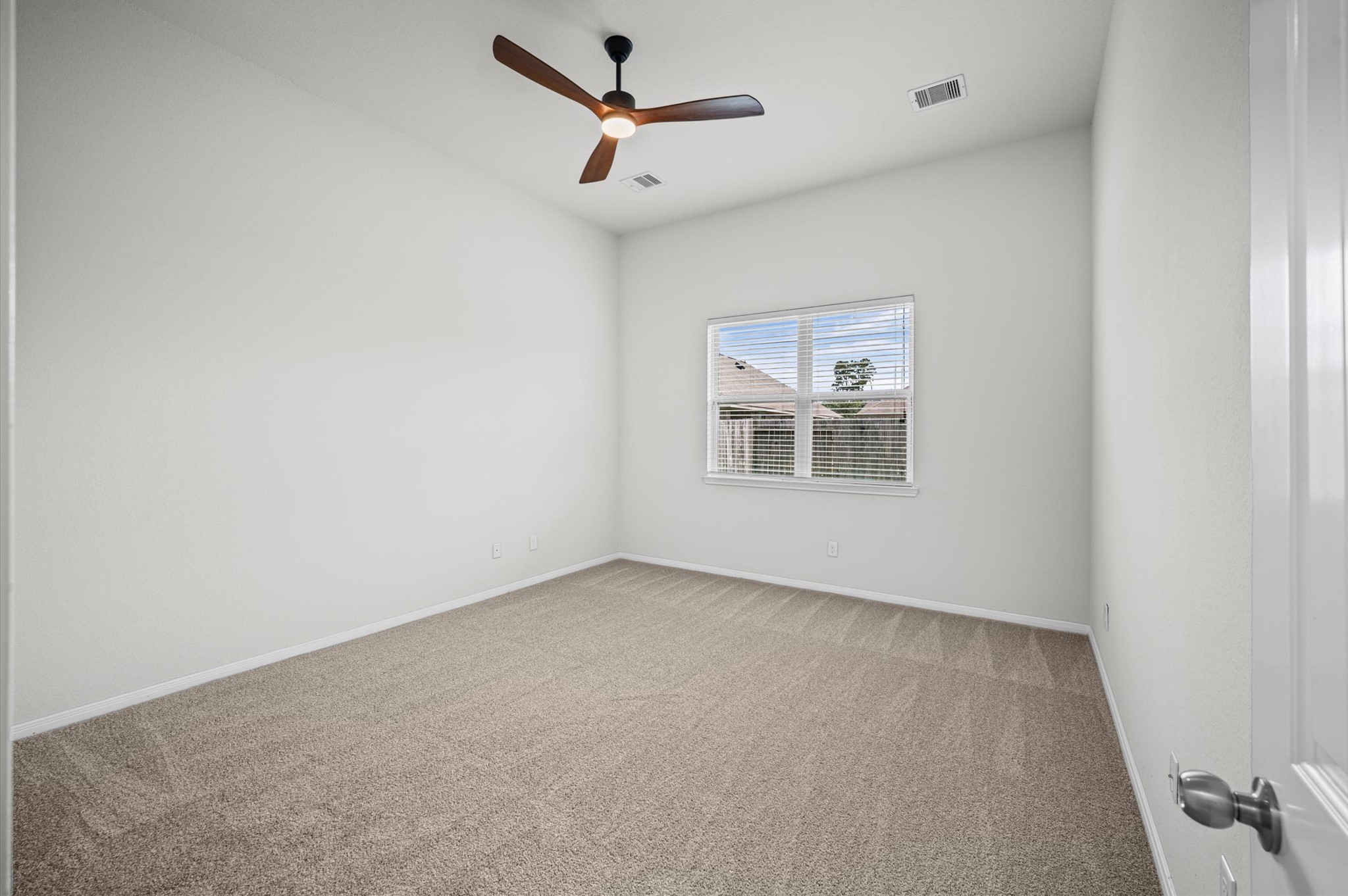5635 Glenfield Spring Lane Spring, TX 77389 - Photo 18 of 43