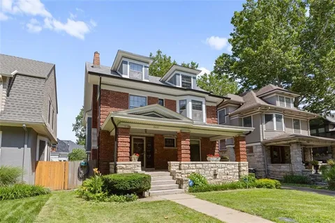 $495,000 | 3607 Campbell Street, Kansas City, MO 64109