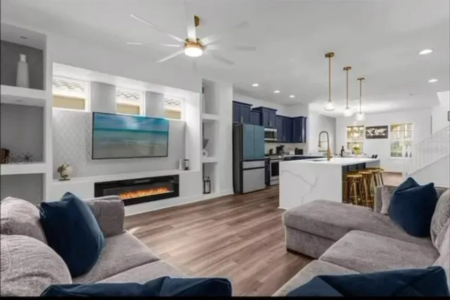 $3,800 | 4412 Acorn Court, Davenport, FL 33837