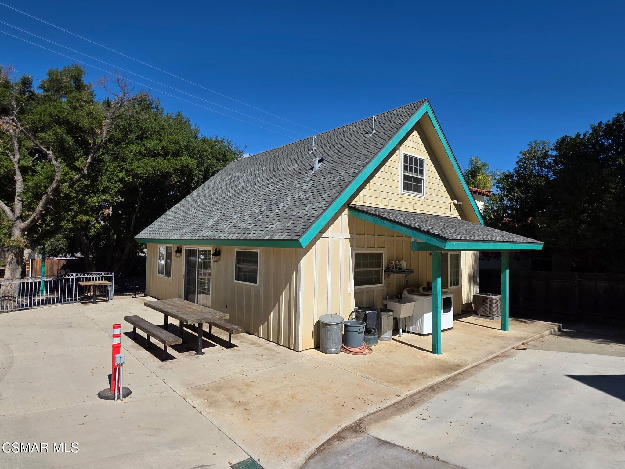 6172 Sylvan Drive Simi Valley, CA 93063 - Photo 14 of 15 5375633124631080643