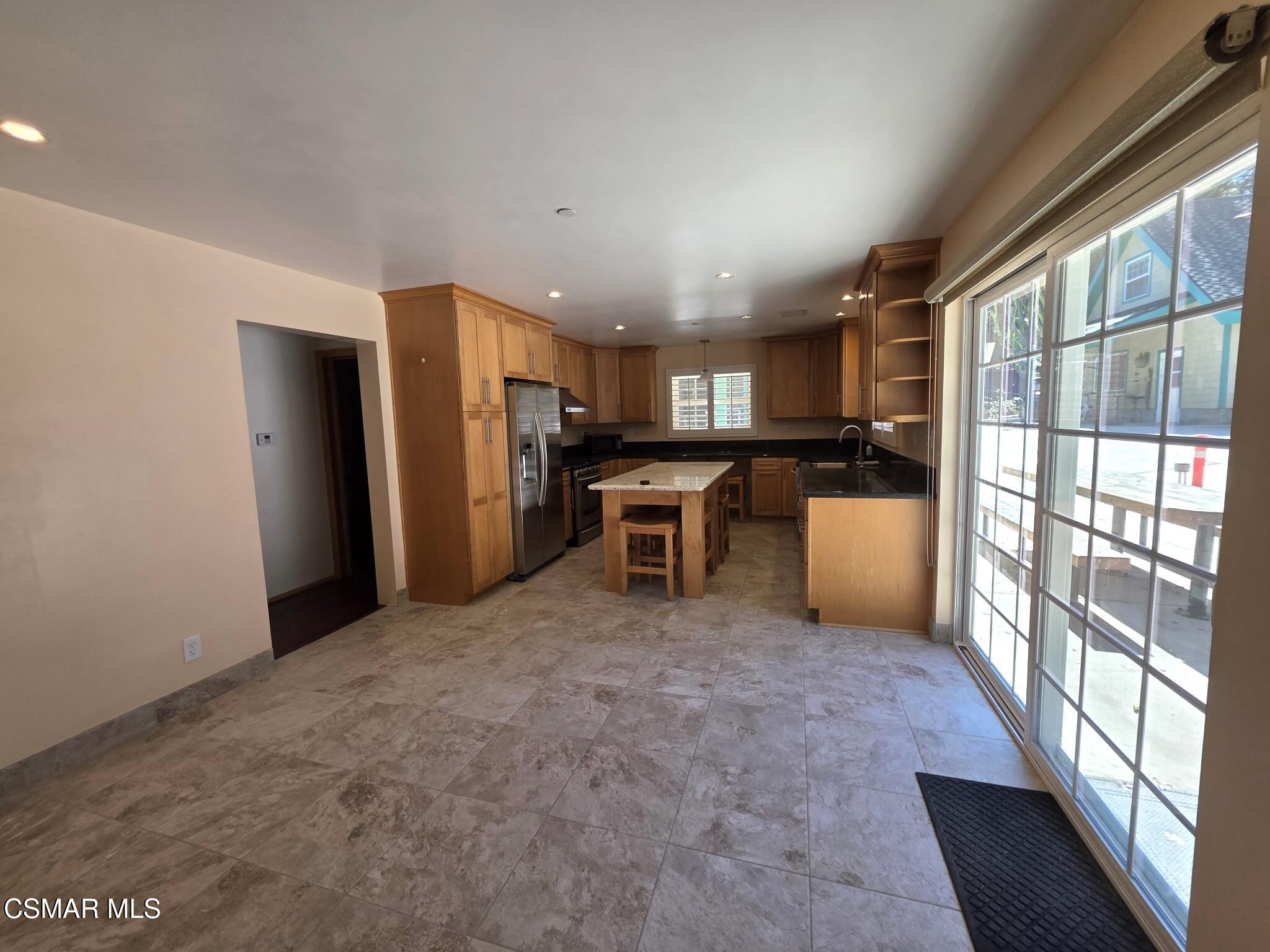 6172 Sylvan Drive Simi Valley, CA 93063 - Photo 4 of 15 4296540000141181922