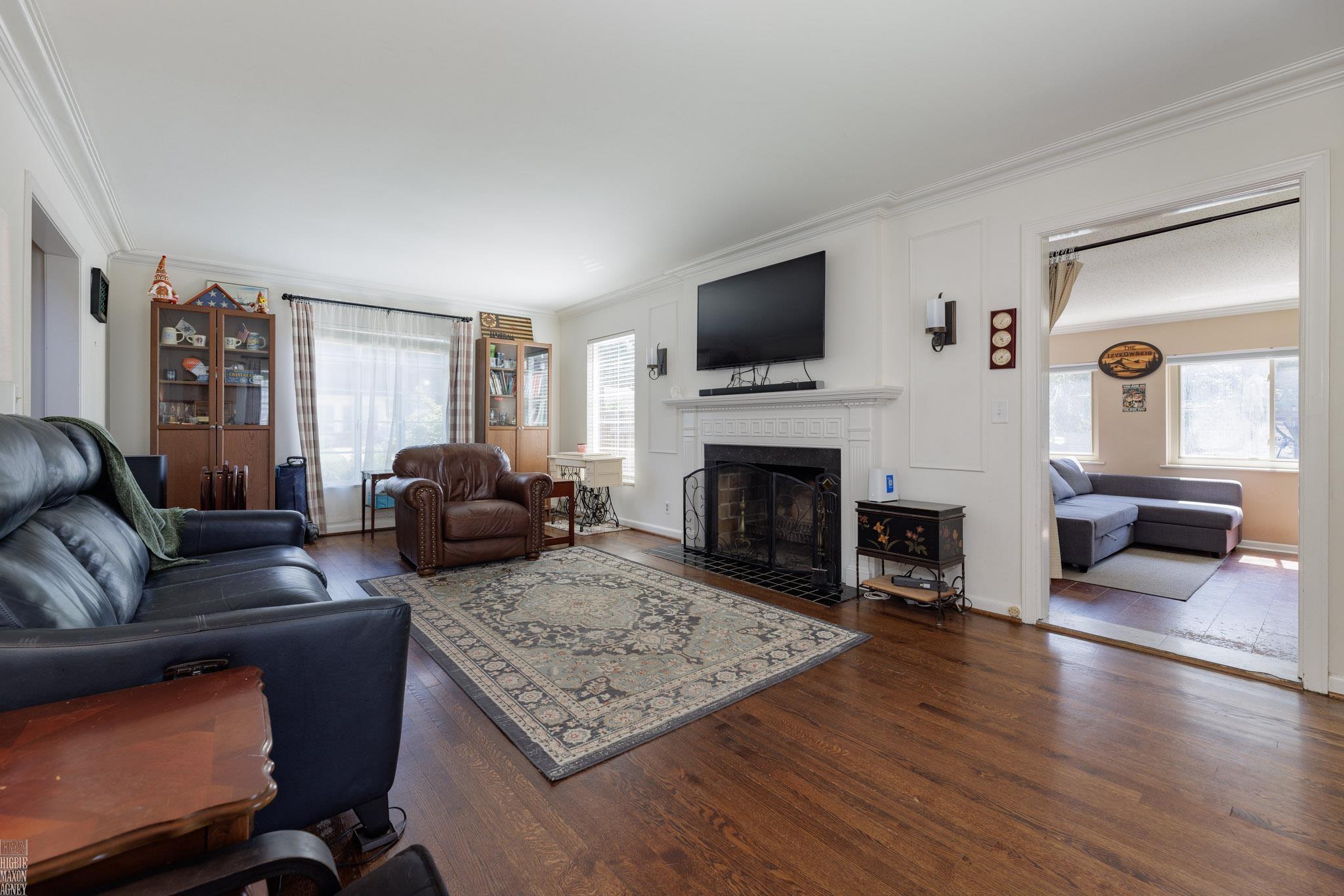 675 Fisher Road Grosse Pointe, MI 48230 - Photo 16 of 51