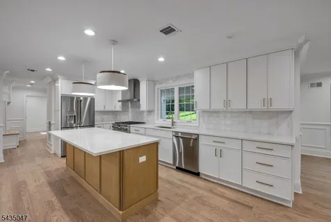 $2,195,000 | 59 Tremont Terrace, Livingston, NJ 07039