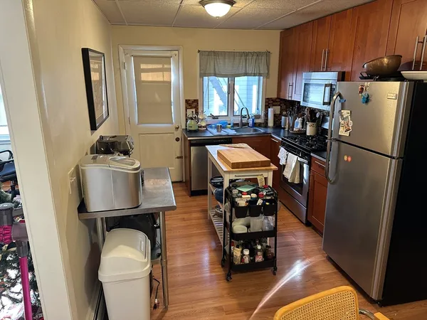 $3,125 | 110 Thurston Street, Unit 4, Somerville, MA 02145