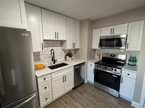 $239,900 | 1840 Misty Moss Drive, St. Louis, MO 63146