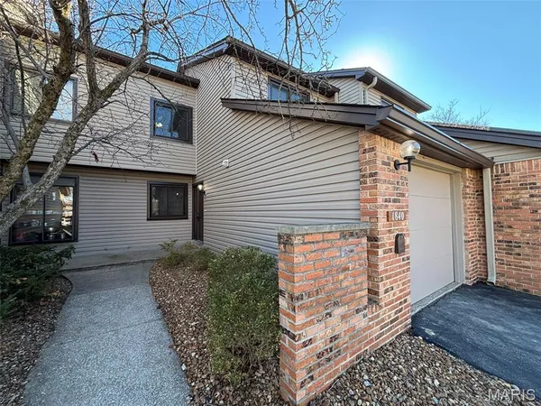 $239,900 | 1840 Misty Moss Drive, St. Louis, MO 63146