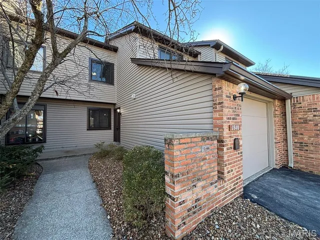 $245,000 | 1840 Misty Moss Drive, St. Louis, MO 63146