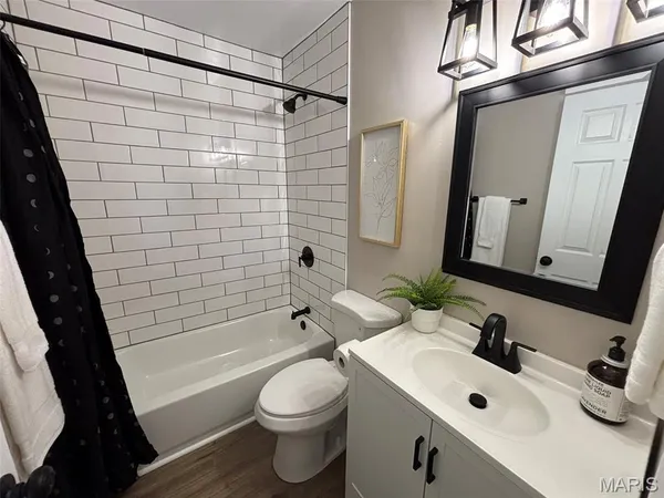 $239,900 | 1840 Misty Moss Drive, St. Louis, MO 63146