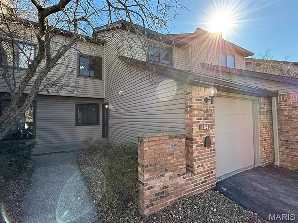 $239,900 | 1840 Misty Moss Drive, St. Louis, MO 63146