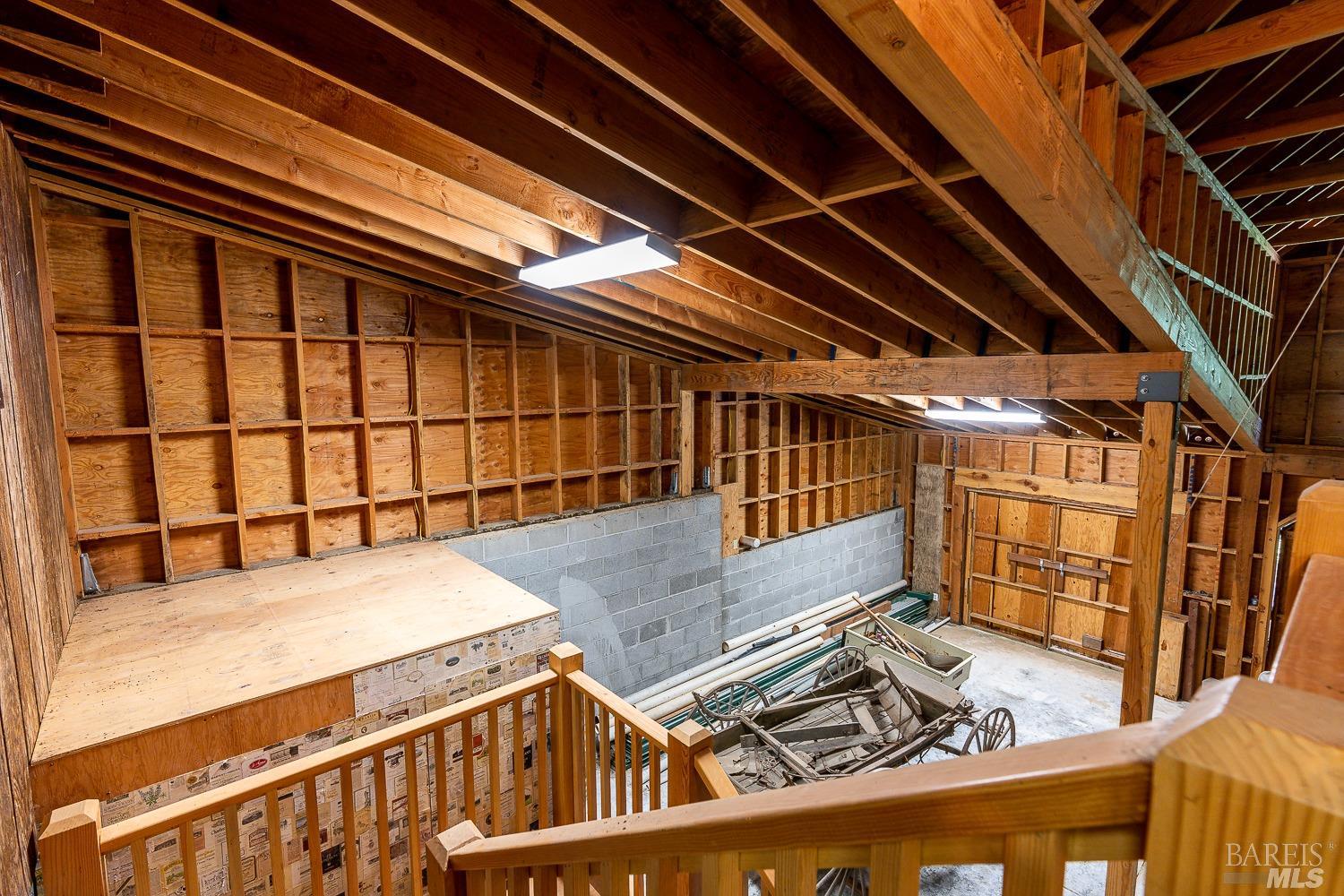 2151 Guntly Road Philo, CA 95466 - Photo 38 of 43 a view of a balcony