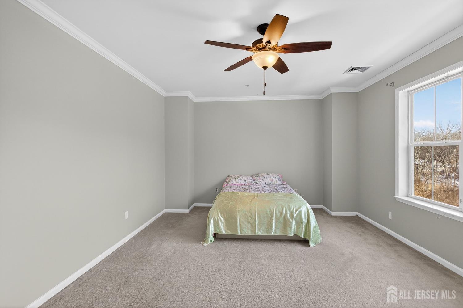 326 Sloan Court Matawan, NJ 07747 - Photo 16 of 30