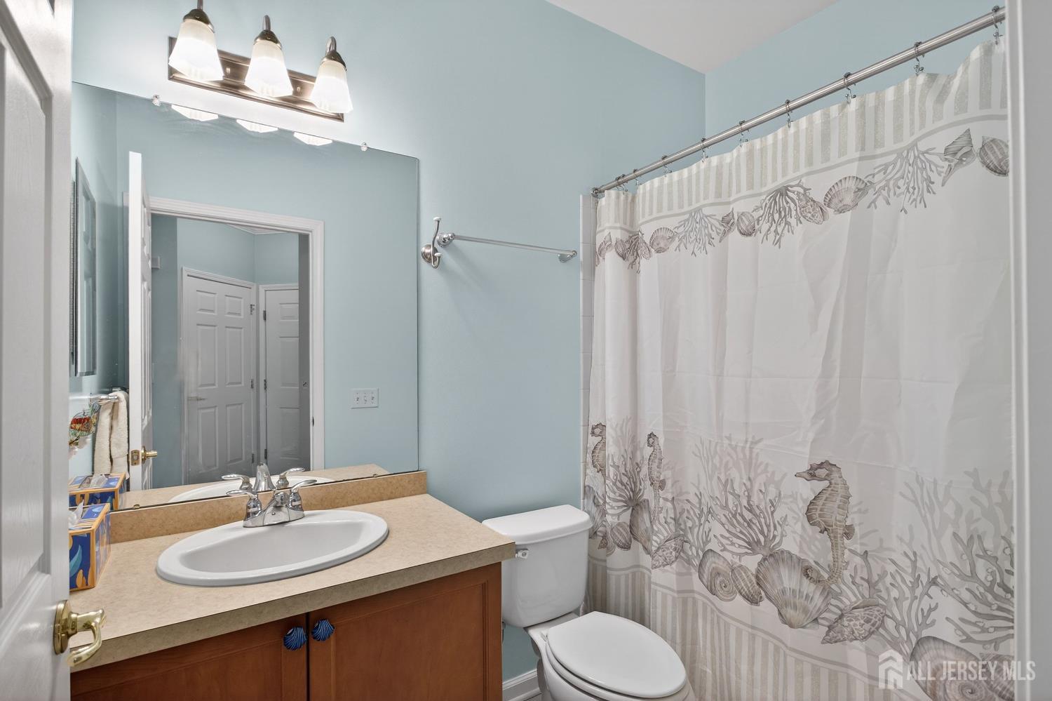 326 Sloan Court Matawan, NJ 07747 - Photo 23 of 30