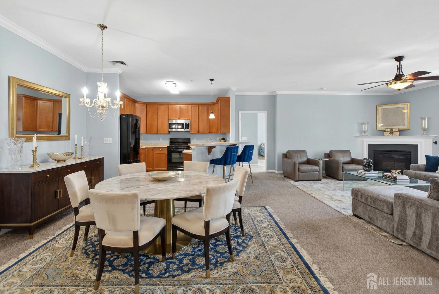 326 Sloan Court Matawan, NJ 07747 - Photo 6 of 30