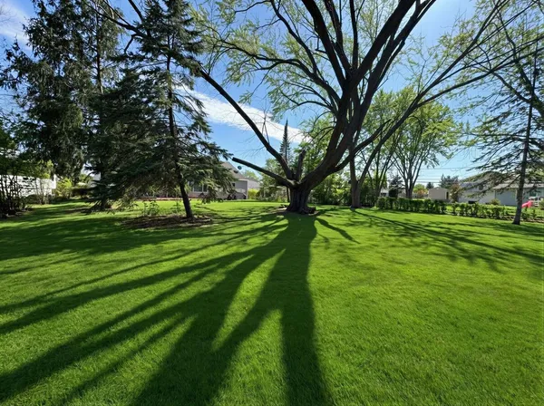 $424,888 | 8 Greenwood Court, Buffalo Grove, IL 60089