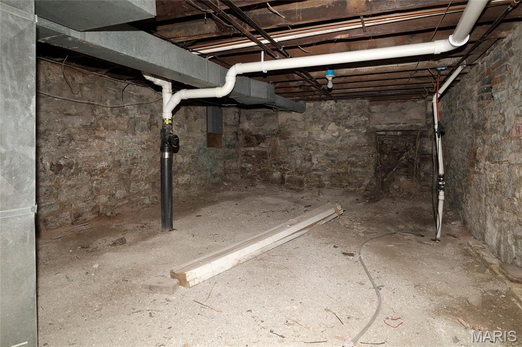 708 Ann Avenue, Unit R St. Louis, MO 63104 - Photo 29 of 32