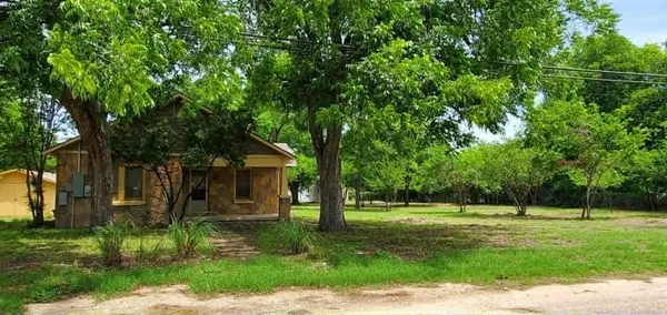 $142,000 | 418 North 4th Street West, Clyde, TX 79510