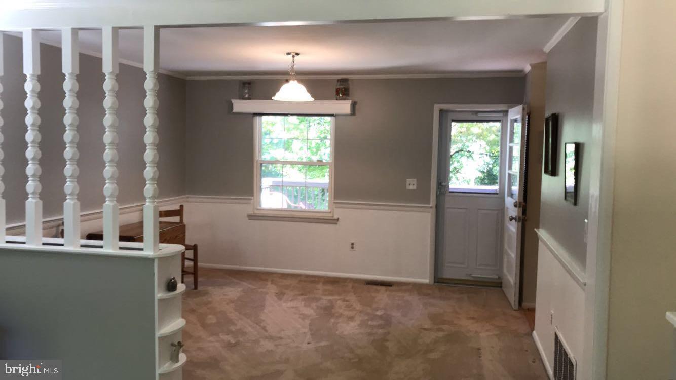 7255 Baldwin Ridge Road Warrenton, VA 20187 - Photo 12 of 45 Dining area