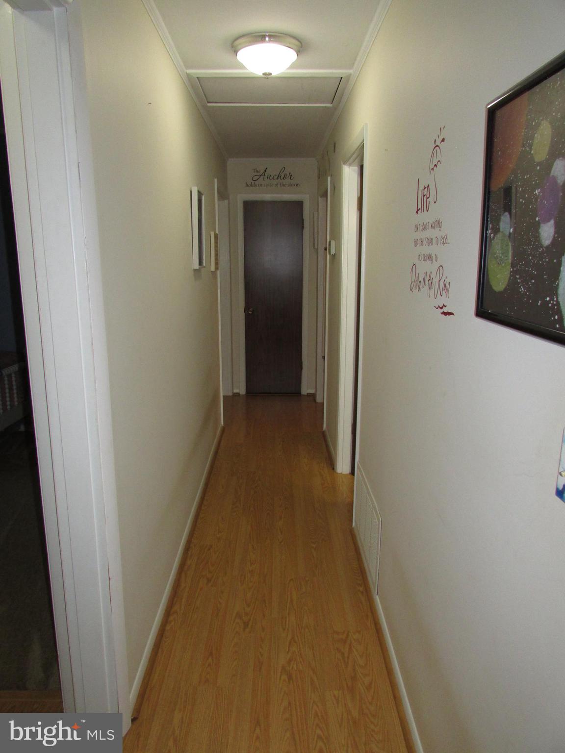 7255 Baldwin Ridge Road Warrenton, VA 20187 - Photo 28 of 45 Hallway upper level