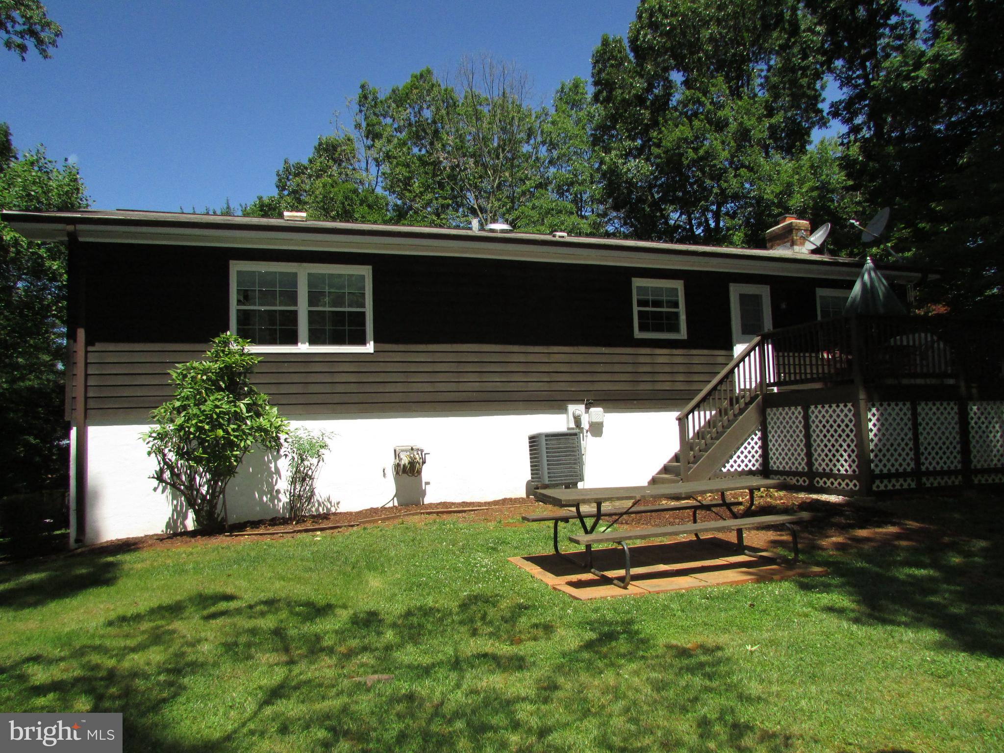 7255 Baldwin Ridge Road Warrenton, VA 20187 - Photo 44 of 45 Picnic area!