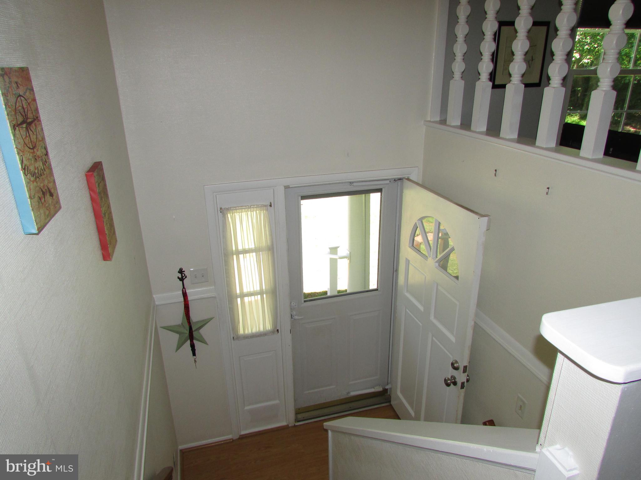 7255 Baldwin Ridge Road Warrenton, VA 20187 - Photo 8 of 45 Freshly painted Foyer