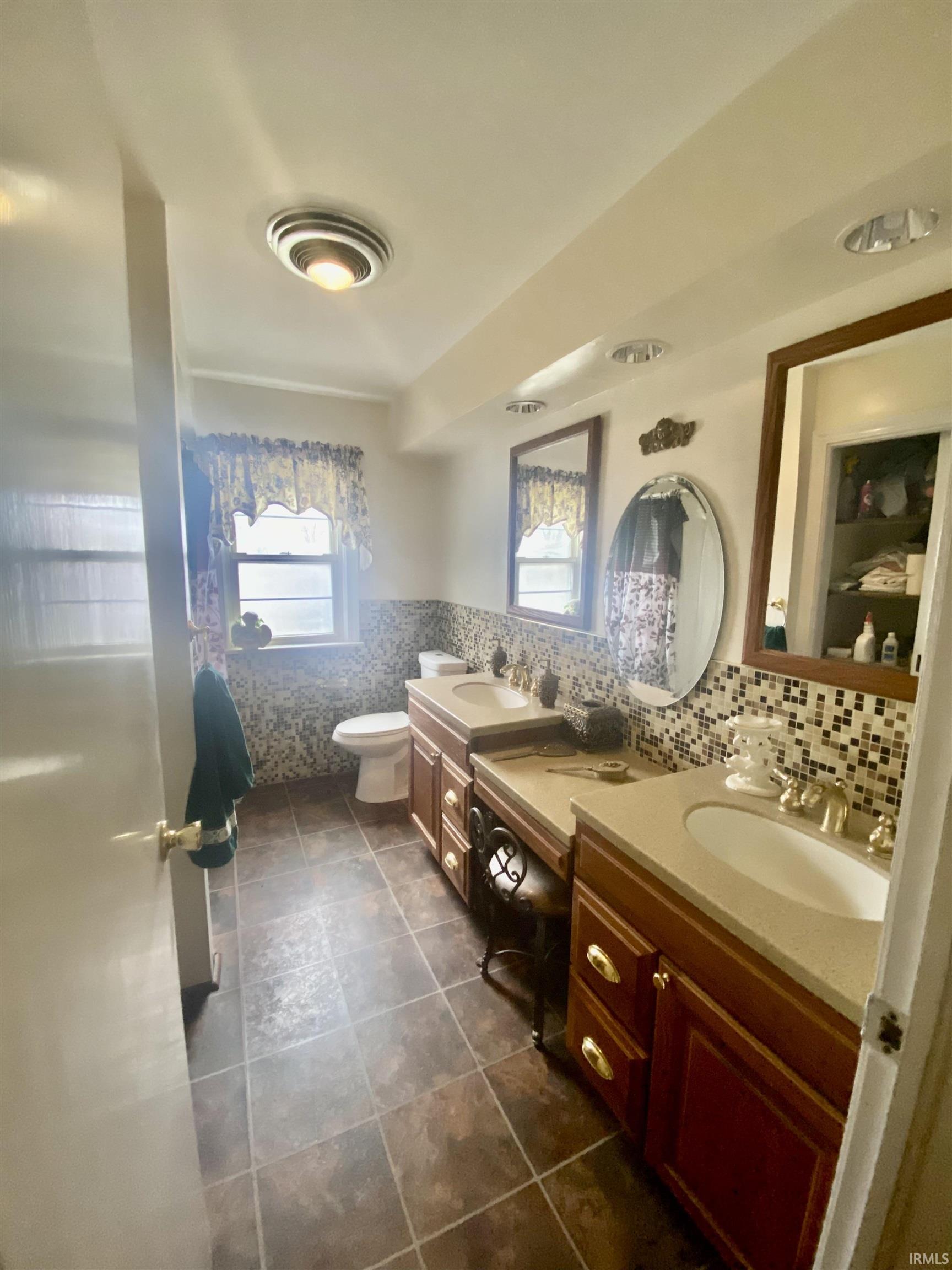 589 North Truman Road Jasper, IN 47546 - Photo 24 of 36 Gallery Image 24