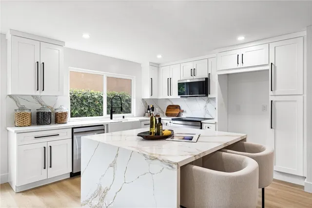 $1,578,888 | 3621 Myrtle Street, Irvine, CA 92606