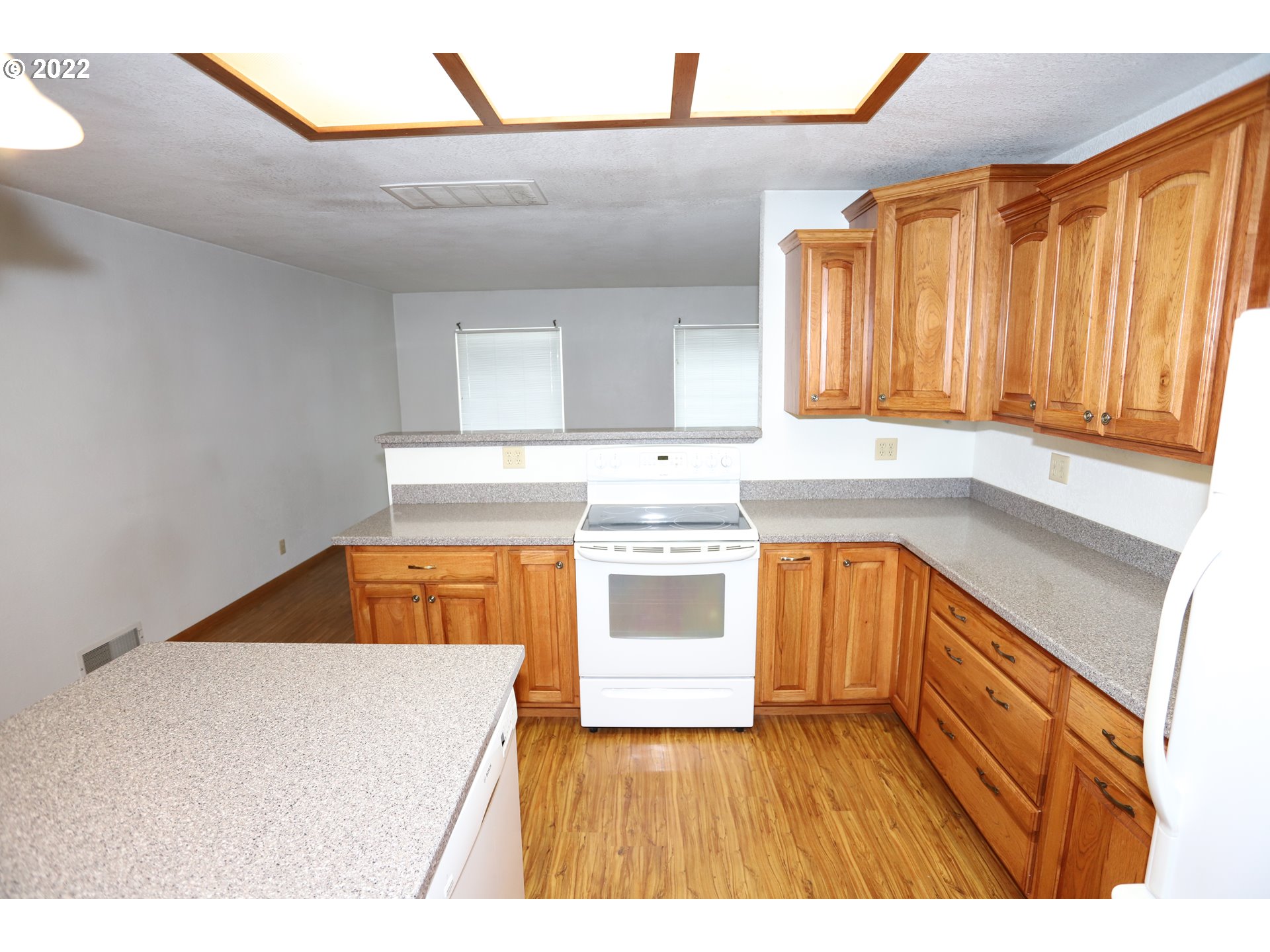 83032 Dufur Valley Road Dufur, OR 97021 - Photo 10 of 24 Gallery Image 10