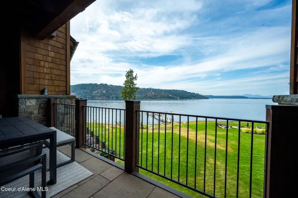 $3,200,000 | 4757 South Arrow Point Drive, Unit 305, Harrison, ID 83833