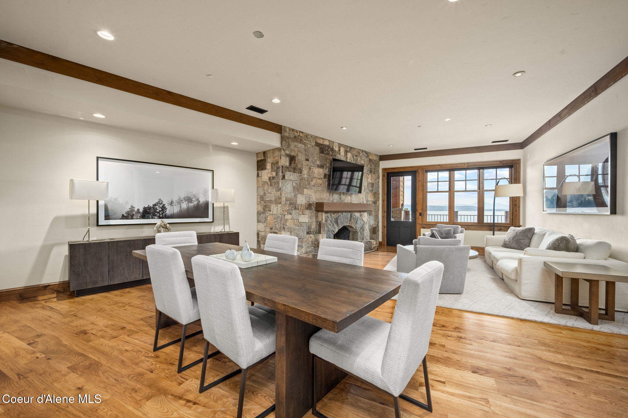4757 South Arrow Point Drive, Unit 305 Harrison, ID 83833 - Photo 20 of 63 Dining Area