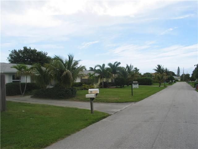 15 East Beverly Road Jupiter, FL 33469 - Photo 2 of 20 Additional Photo
