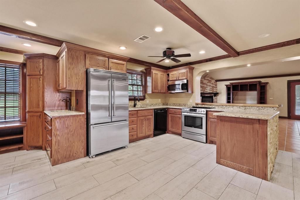 10024 Slater Creek Road Anna, TX 75409 - Photo 7 of 40