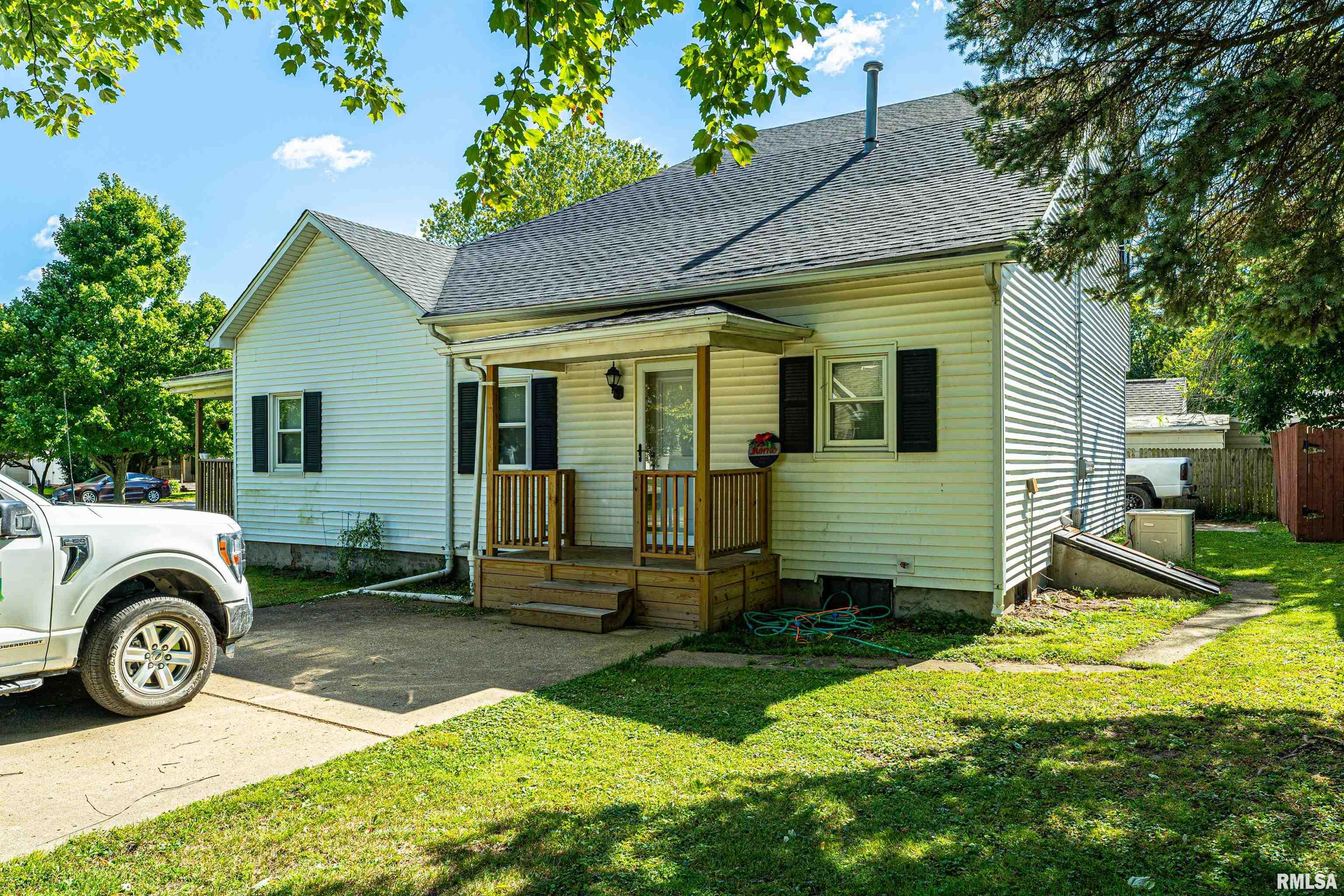 705 Decatur Street Lincoln, IL 62656 - Photo 25 of 27 Gallery Image 25