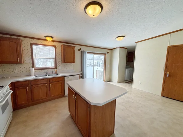 $269,900 | 2598 Wildcat Road, St. Johns, MI 48879