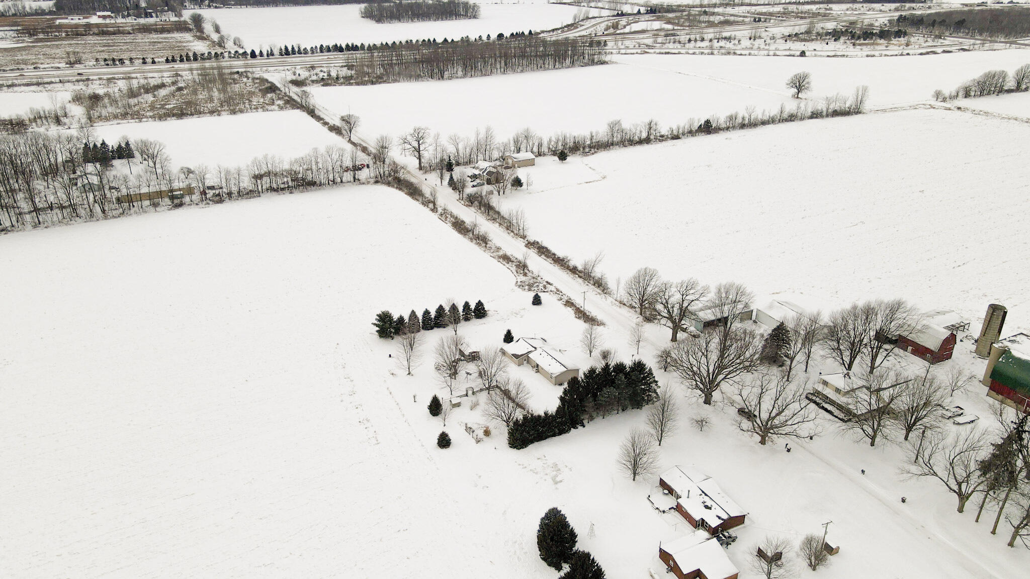 2598 Wildcat Road St. Johns, MI 48879 - Photo 29 of 39 1-DJI_0245