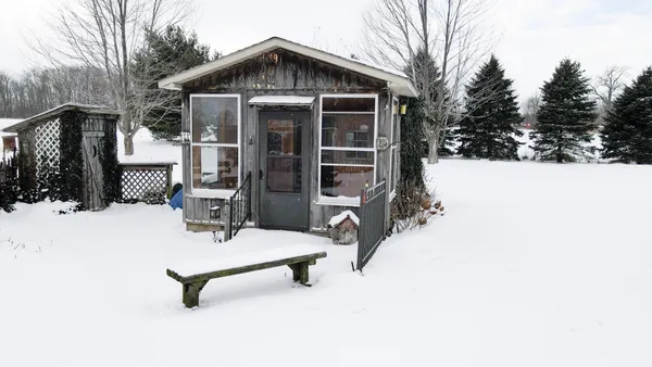 $259,900 | 2598 Wildcat Road, St. Johns, MI 48879